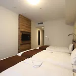Smile Hotel Premium Osaka Higashishinsaibashi