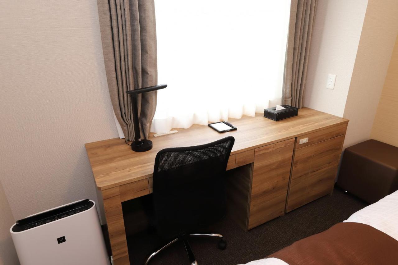 Smile Premium Higashishinsaibashi Hotel Ōsaka